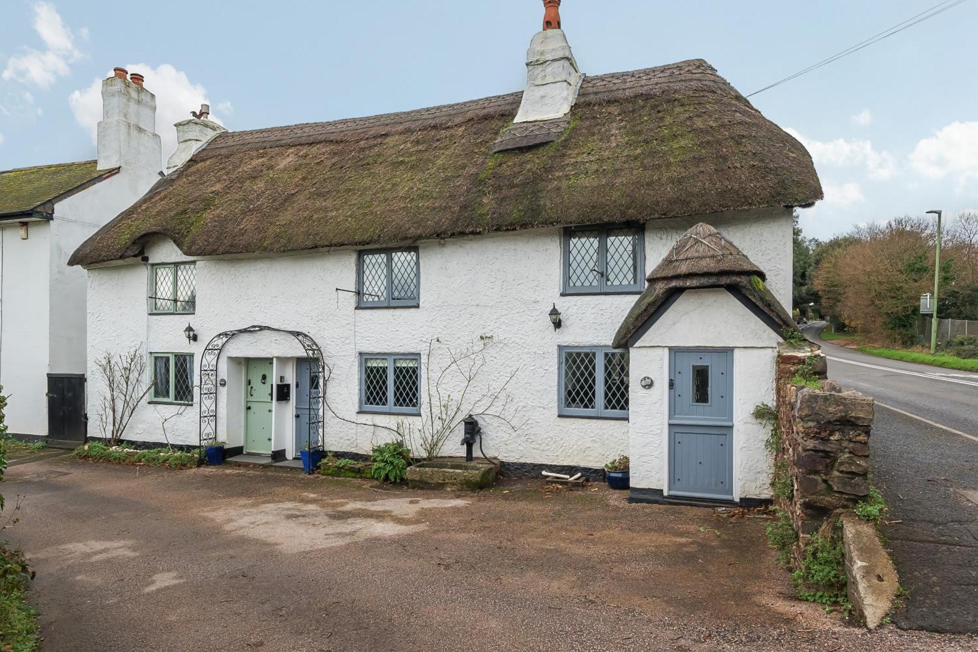 Holiday home Gorgeous Thatched